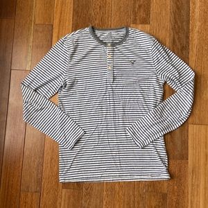 American Eagle Long Sleeve T-shirt